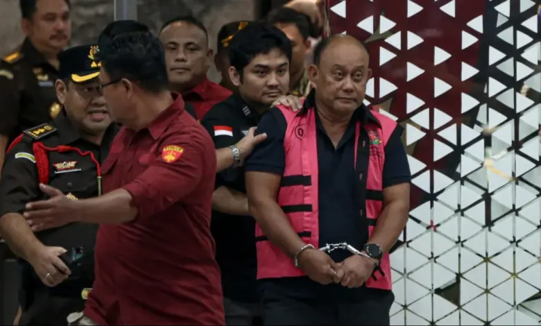 Kejagung Tahan Mantan Kepala BGN, 72 Jam Yang Sama Juga Diwarnai Sidang Nadiem Gelap