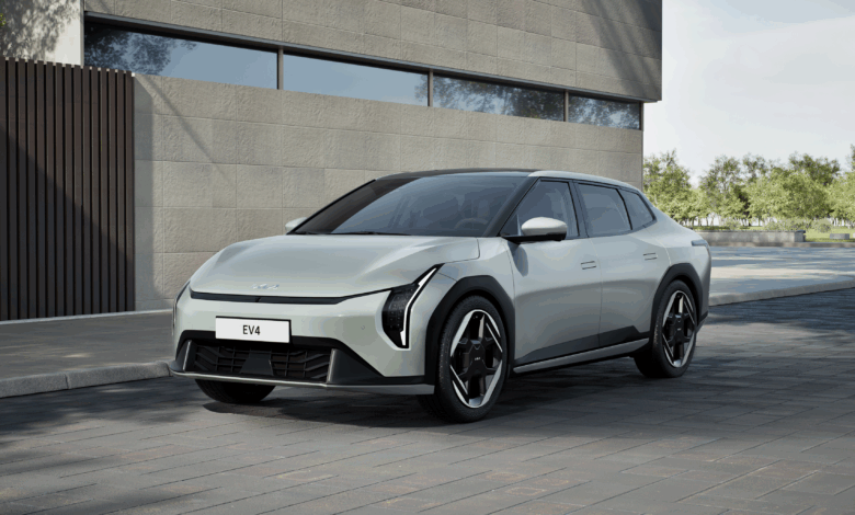 Subsidi Inggris Bikin Kia EV4 Hatchback Lebih Murah dari EV3, Selisih Harga Berbalik