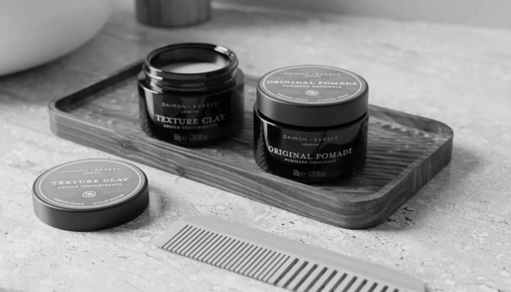 Clay Memberi Tekstur Dan Volume, Pomade Unggul Untuk Tampilan Rapi Dan Mengilap