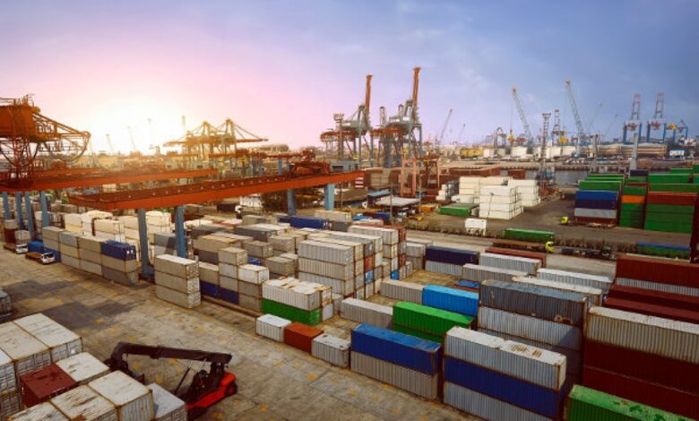 Purbaya Temukan Ribuan Kontainer Tertahan Di Tanjung Priok, Pasokan Bahan Baku Ikut Tertekan