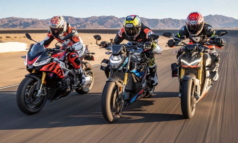 BMW M 1000 R Lebih Terjangkau, Ducati Streetfighter V4 S Tetap Paling Brutal di Kelasnya