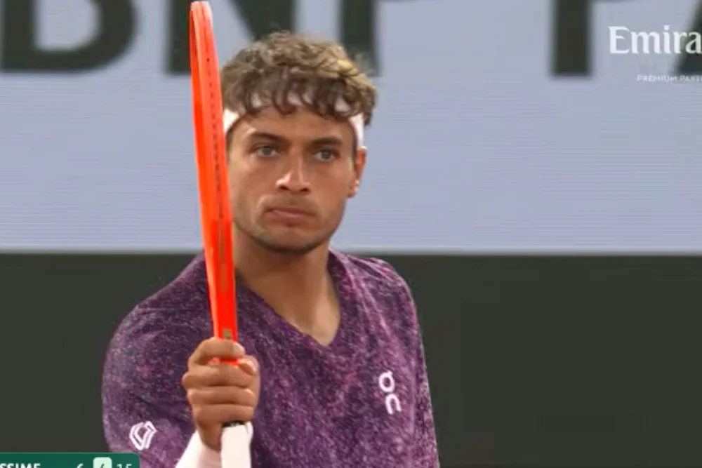 Cobolli Tembus Final Tanpa Main, Zverev Tetap Memburu Gelar Grand Slam Pertama di Paris