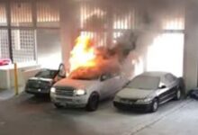 Kobaran Kecil di Parkiran Dalian Berujung 20 Mobil Baru Ludes Terbakar