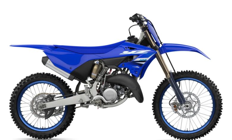 Yamaha YZ125 Tetap Dipilih Pembalap, Ringan Diarahkan Tetapi Menuntut Kendali Gas Tepat