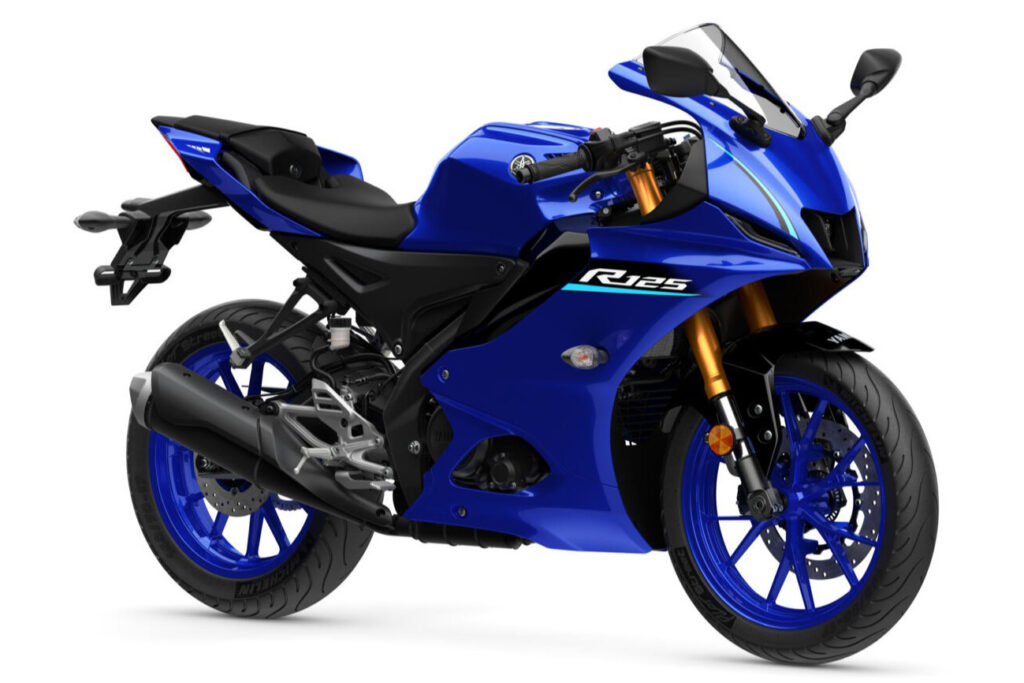 Yamaha Siapkan YZF-R2, Celah 200cc Ini Bisa Jadi Jembatan Naik Kelas untuk R15
