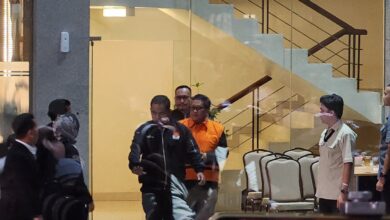 Kasus Imigrasi Makin Lebar, Silmy Karim Dan 7 ASN Resmi Ditahan KPK Berompi Oranye