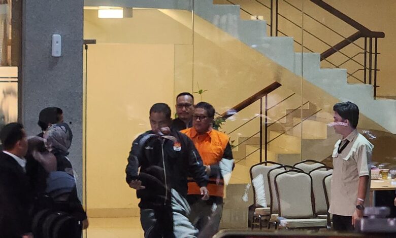 Kasus Imigrasi Makin Lebar, Silmy Karim Dan 7 ASN Resmi Ditahan KPK Berompi Oranye