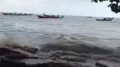 Rob Siap Menyapu Pantura Jawa Tengah, Aktivitas Pesisir Terancam Sejak Siang Hari Ini