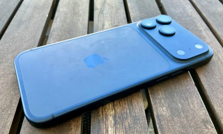 Dua Pria Bercap Huppie Sikat iPhone 17 Promax Saat Korban Joging Di Kelapa Gading
