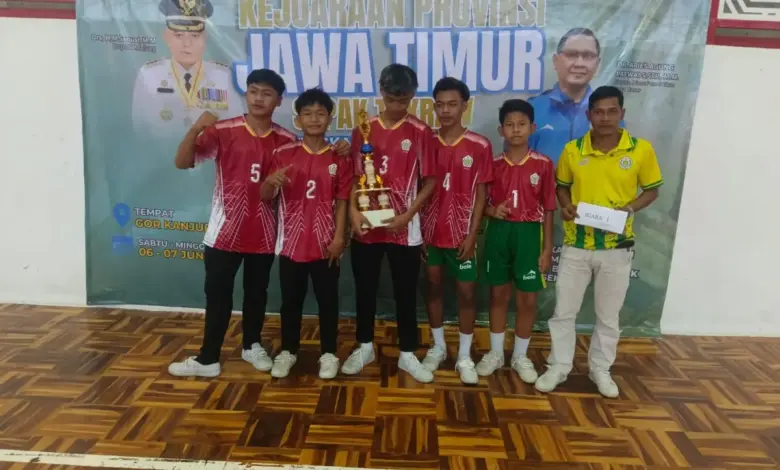 Emas Dari GOR Kanjuruhan Bawa Nama Bawean, SMAN 1 Sangkapura Tundukkan Tuan Rumah 2-1