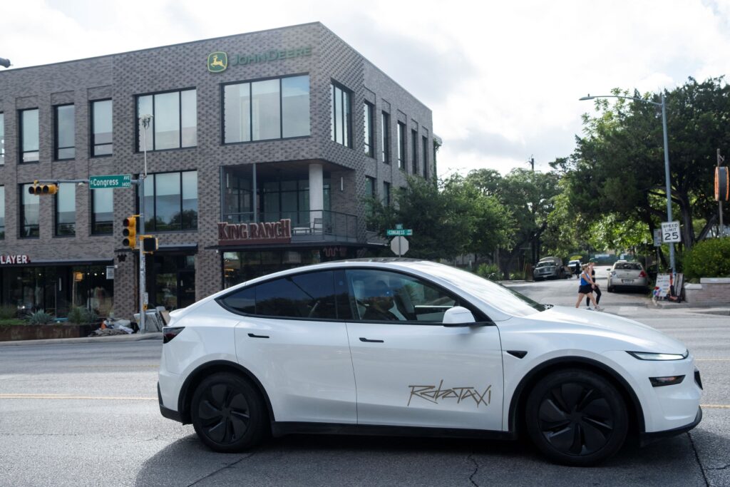 Cakupan Robotaxi Tesla Kini Merata Di Seluruh Austin, Namun Jumlah Armada Turun Jadi Tanda Tanya