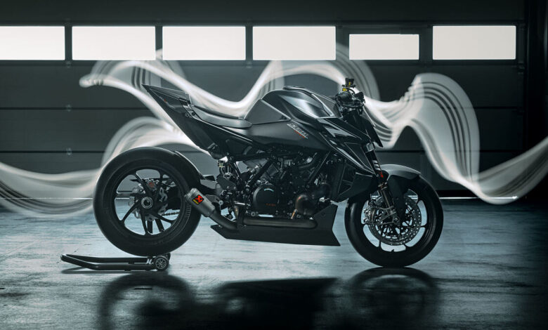 Hanya 100 Unit Di Dunia, KTM 1390 Super Duke RR Track Dibuat Buat Lintasan
