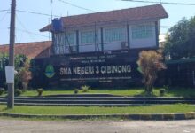 Rumah Cuma 50 Meter Dari SMA Negeri, Tapi Data KK Bikin Anak Terancam Tersisih