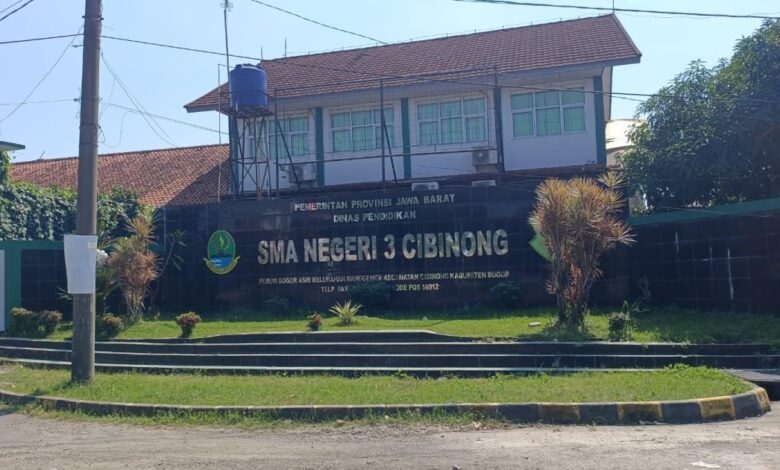 Rumah Cuma 50 Meter Dari SMA Negeri, Tapi Data KK Bikin Anak Terancam Tersisih