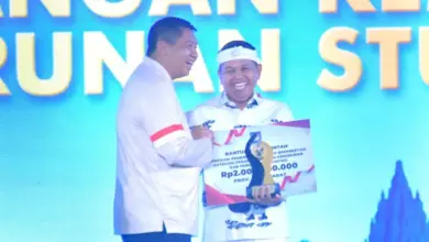 Gotong Royong Dari Desa Hingga RT Mengantar Jabar Raih Penghargaan Nasional untuk Lawan Kemiskinan dan Stunting
