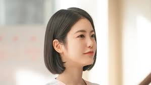 Di Pulau Pyeongdong, Doctor On The Edge Menyulap Keterbatasan Menjadi Drama Medis yang Hangat