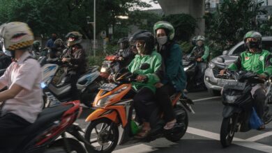 Pengemudi Paruh Waktu Paling Tertekan, Grab Dan Gojek Hentikan Paket Hemat