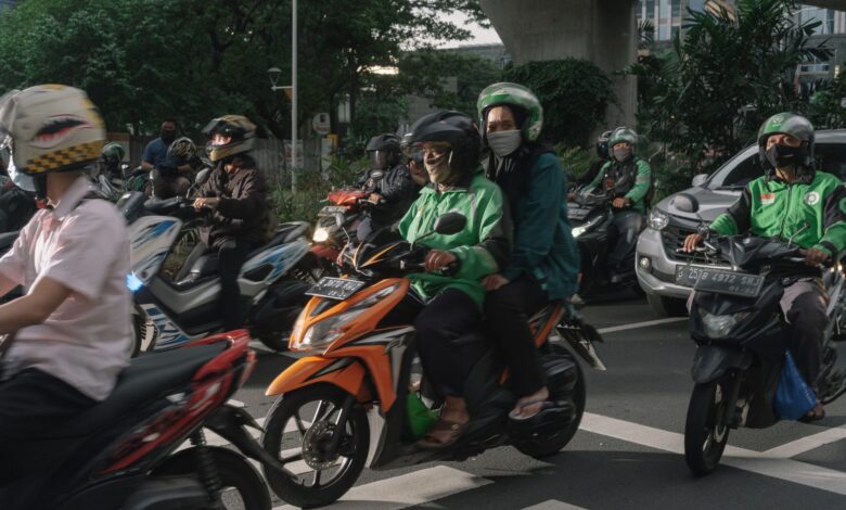 Pengemudi Paruh Waktu Paling Tertekan, Grab Dan Gojek Hentikan Paket Hemat