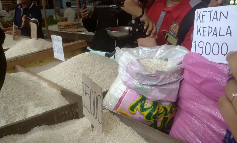 33,2 Juta Keluarga Dapat Tambahan Beras Tiga Bulan, Stok Nasional 5,2 Juta Ton Siap Digerakkan