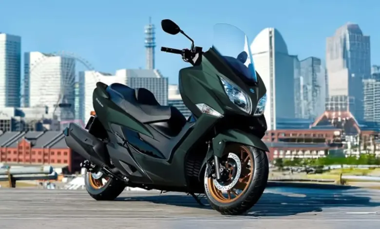 Brixton G400T Lebih Futuristis, Burgman 400 Tetap Unggul Sebagai Skutik Touring Paling Matang