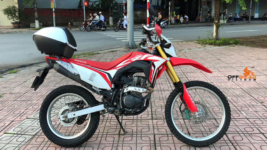 Harga Naik Tak Menggeser Honda CRF 150L, Trail 150 Cc Ini Masih Punya Daya Tarik Kuat di 2026