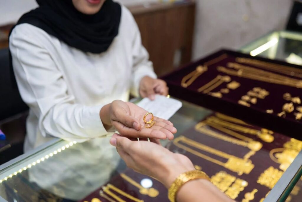 Emas Tetap Diburu Meski Harga Makin Tinggi, Warga Batam Pilih Simpan Nilai Kekayaan