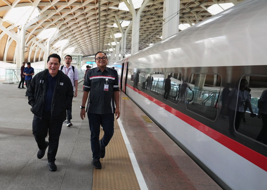 Erick Thohir Naik Whoosh ke Bandung, Tanda Serius PSSI Dukung Timnas Putri
