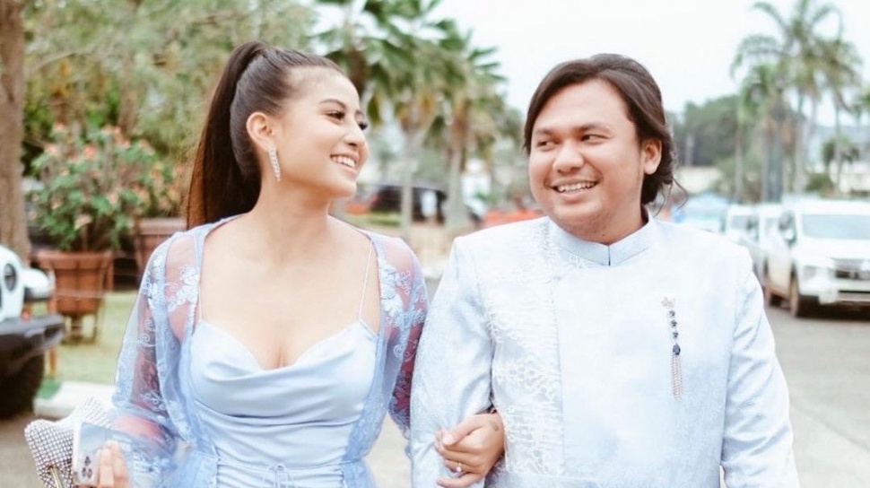Keanu Penuhi Panggilan di Kasus Hanania Group, Awkarin Mangkir Tanpa Keterangan