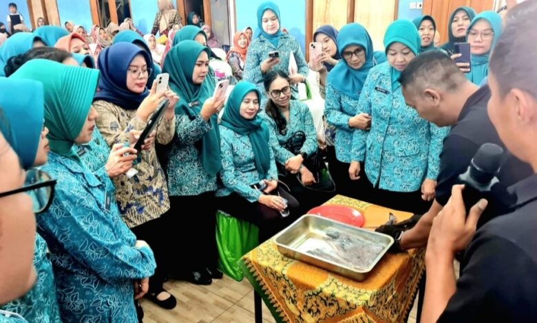 Lele Tak Lagi Mudah Melengkung, PKK Jateng Ajarkan Cara Goreng dan Olah Tanpa Duri