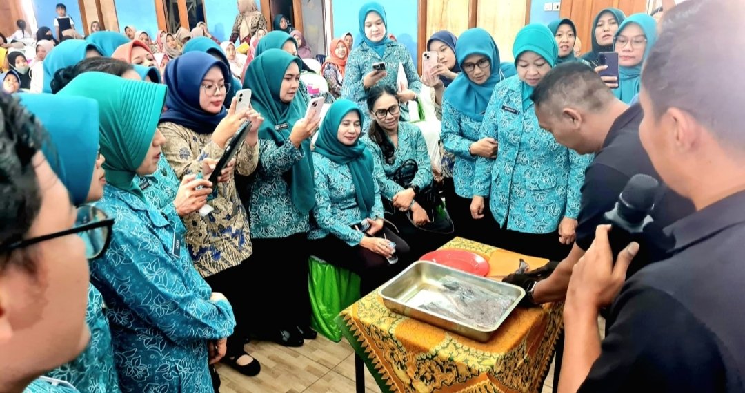 Lele Tak Lagi Mudah Melengkung, PKK Jateng Ajarkan Cara Goreng dan Olah Tanpa Duri