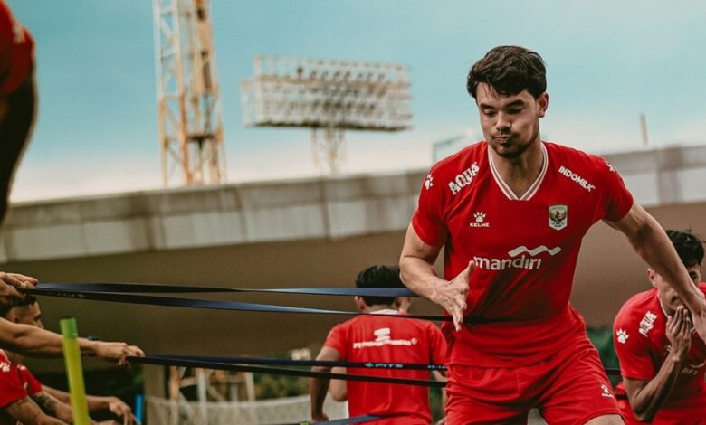 Elkan Baggott Bikin GBK Tegang, Pujian Herdman Mengalir untuk Benteng Garuda