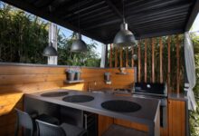 9 Desain Dapur Baja Ringan di Sudut Belakang Rumah, Lapang dan Tetap Rapi