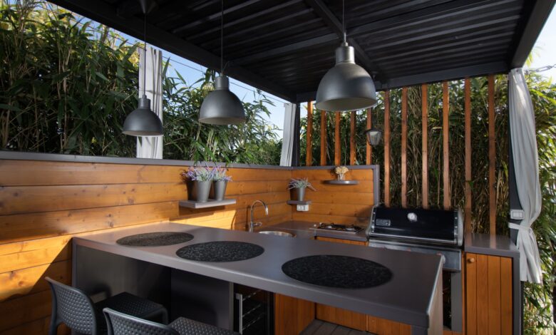 9 Desain Dapur Baja Ringan di Sudut Belakang Rumah, Lapang dan Tetap Rapi