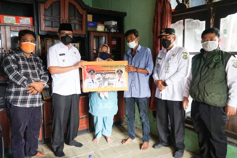 Bansos Bedah Rumah Imipas di Sukabumi Dinilai DPR, Warga Binaan Turun Tangan Bangun Hunian