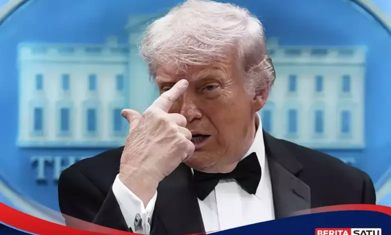 Ketegangan Selat Hormuz Memanas, Trump Balas Serangan Setelah Helikopter AS Jatuh