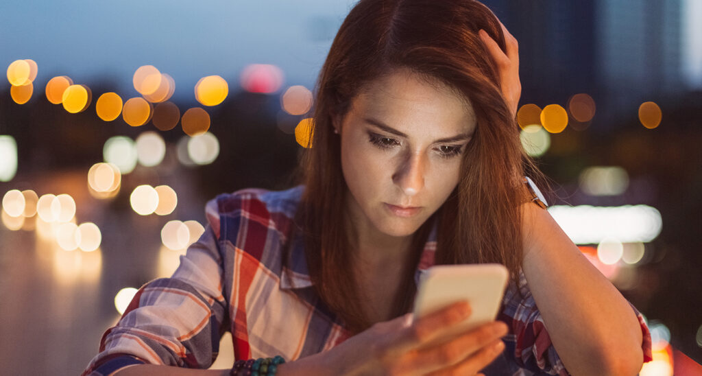 Saat Dighosting, 4 Langkah Ini Bisa Bantu Kamu Bangkit Lebih Tangguh