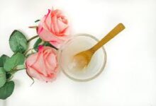 5 Jelly Mask Mawar yang Bikin Kulit Lembap dan Kemerahan Lebih Tenang