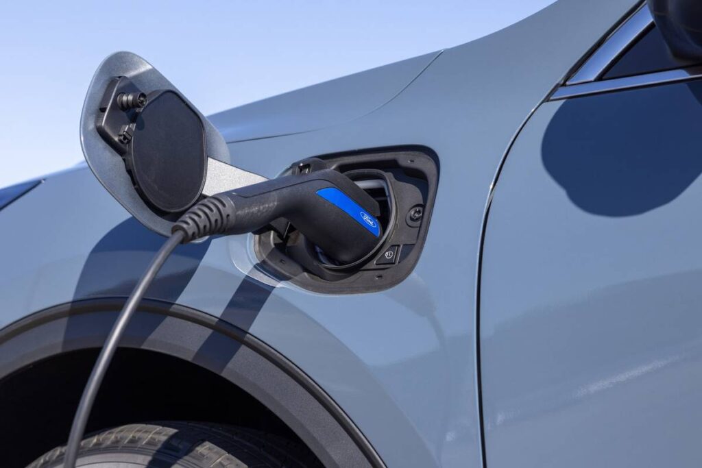 PHEV Makin Masuk Akal Di Indonesia, Saat BEV Belum Sepenuhnya Siap