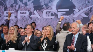 Elon Musk Makin Dekat Ke Status Triliuner, SpaceX Tembus Nasdaq Dengan Valuasi Jumbo