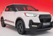 Rocky e-Smart Hybrid Hadir dengan Rasa Mobil Listrik, Tanpa Perlu Cas