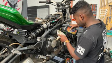 180 Siswa SMK Turun Tangan Ganti Oli 2.500 Motor Guru, Hasston Cetak Rekor MURI