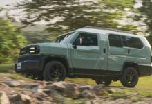 Toyota Pasang Pelat Bawah Aneh di Hilux Lama, Angin Sisi Kini Jauh Lebih Terkendali