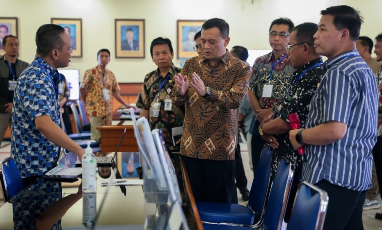 Ahmad Luthfi Tepis Titip-Menitip di SPMB Jateng, Sistem Baru Diperkuat Hadapi Lonjakan