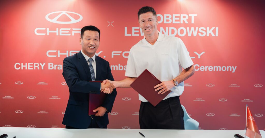 Robert Lewandowski Jadi Wajah Baru Chery, Tiggo 9 CSH Didorong Dekat ke Keluarga Global