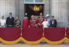 Balkon Kerajaan Dipersempit di Trooping the Colour, Charles Tunjukkan Pola Baru