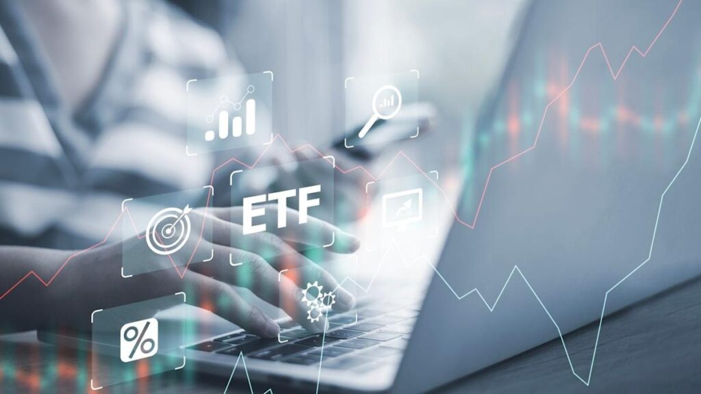 XRP ETF Mencuri Dana Saat Bitcoin dan Ethereum Tertekan, Ini Penyebabnya