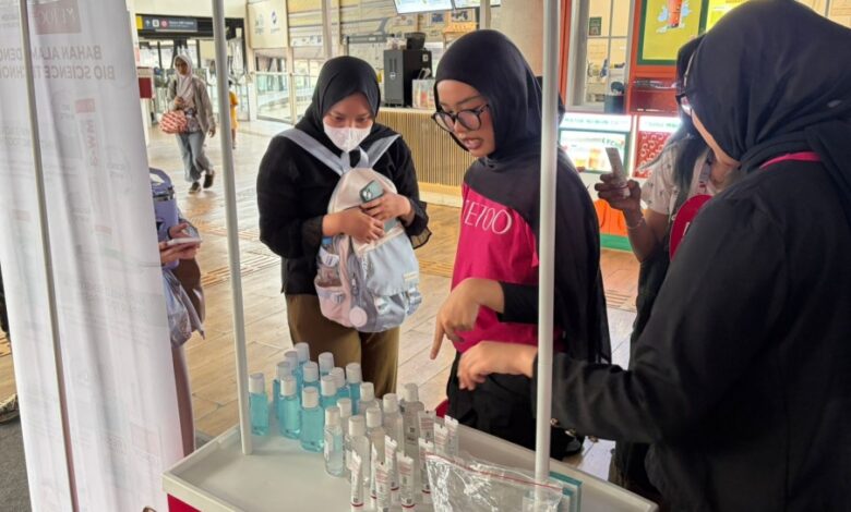 Metoo Ubah Halte CSW Jadi Panggung Self-Care, Oral Care Menyapa Commuters Jakarta