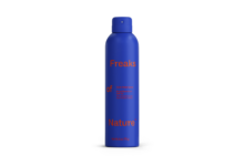 5 Sunscreen Spray Pria yang Ringan, Cepat Meresap, dan Tidak Lengket