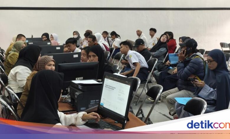 77 Ribu Siswa Belum Tertampung, Jawa Barat Siapkan Sekolah Swasta Gratis