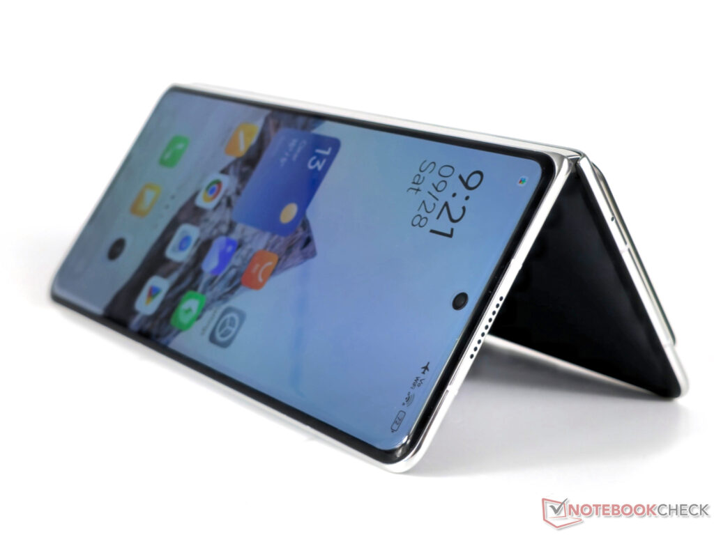 Kamera 200MP dan Baterai 6.000mAh, Xiaomi Mix Fold 5 Siap Naikkan Standar Ponsel Lipat